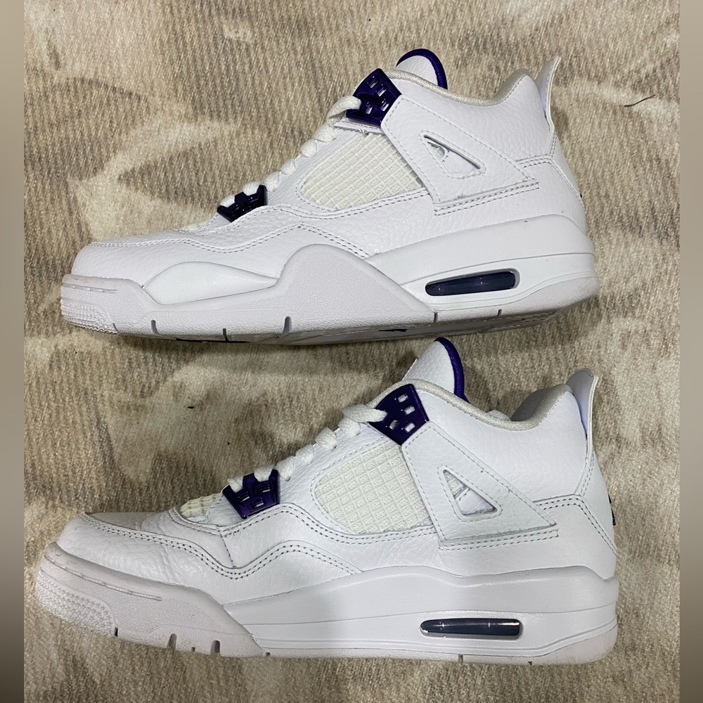Jordan 4 metallic purple (GS)